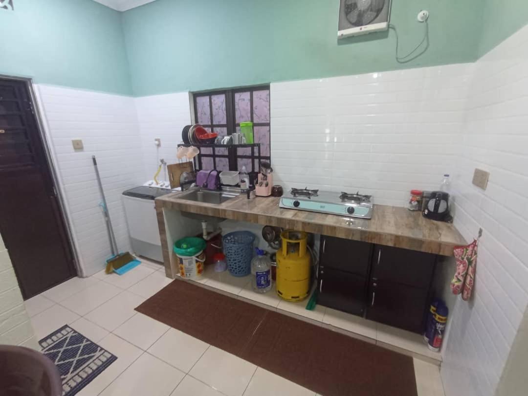 Homestay Sri Ladang Kuala Terengganu Buitenkant foto