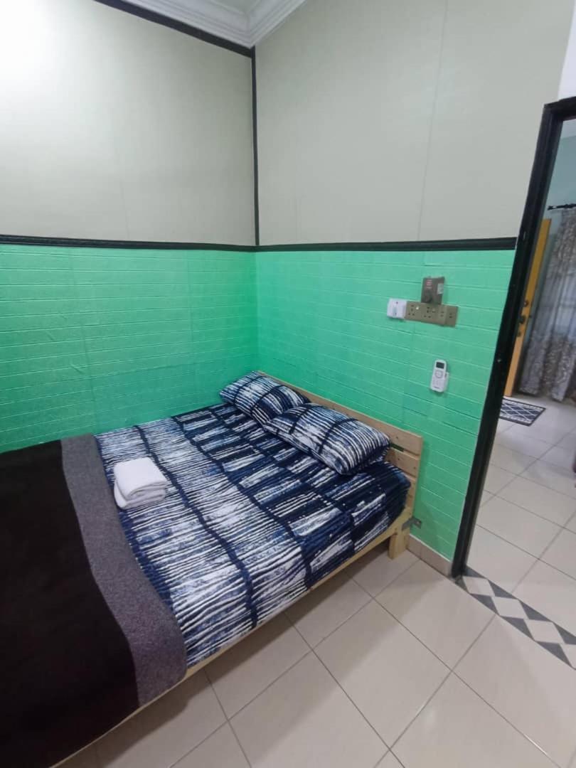 Homestay Sri Ladang Kuala Terengganu Buitenkant foto